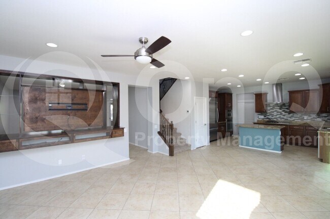 Building Photo - 3159 E Chisum Ln