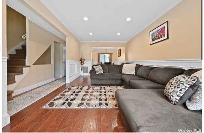 Building Photo - 426 N Corona Ave