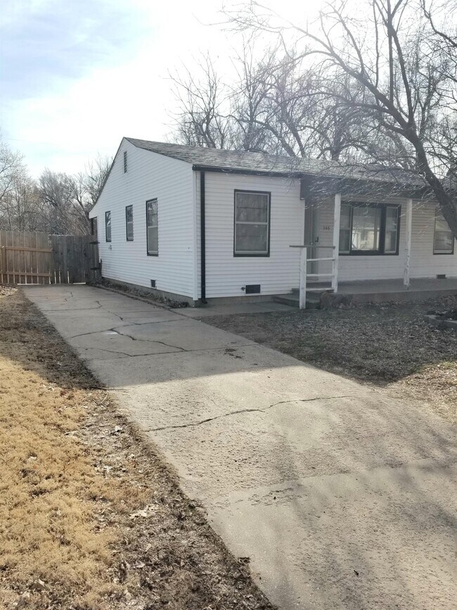 346 Hungerford Ave, Haysville, KS 67060 House Rental in Haysville, KS