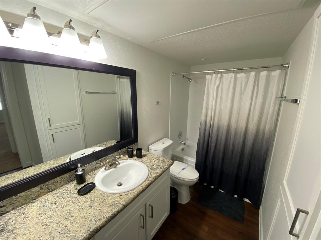 12902 Brant Rock Dr Unit 389, Houston, TX 77082 Room for Rent in