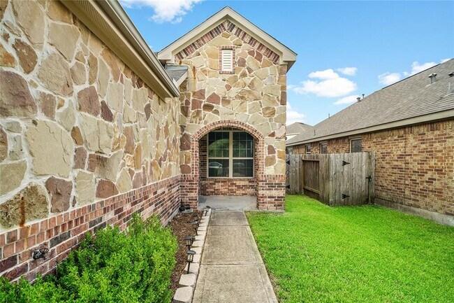 Building Photo - 3314 Halle Trace Ln