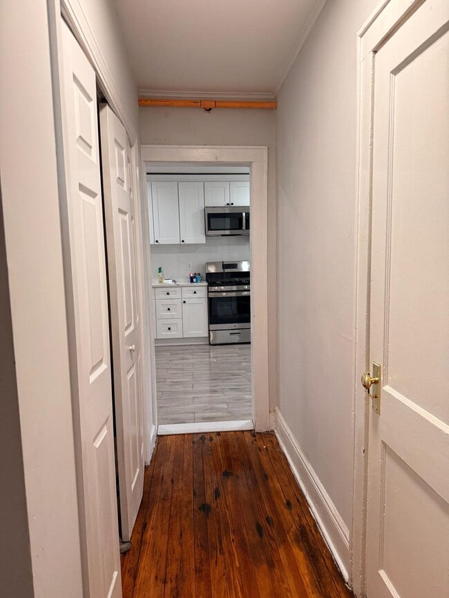 Building Photo - 67 Dobbs Ferry Rd