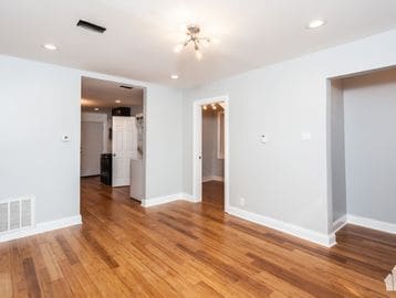 Building Photo - 834 N Mozart St