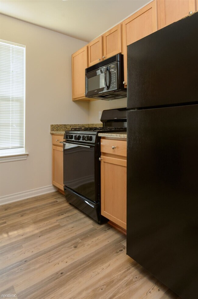 Building Photo - 6244 Trumpeter Ln