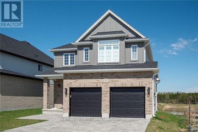 Building Photo - 121 Basil Cres