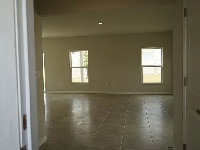 Building Photo - 2748 Ginger Ln