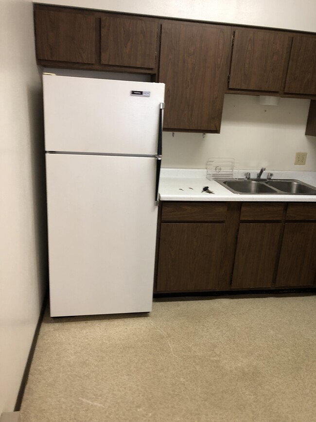 Kitchen - 107 S Hill Top Ave