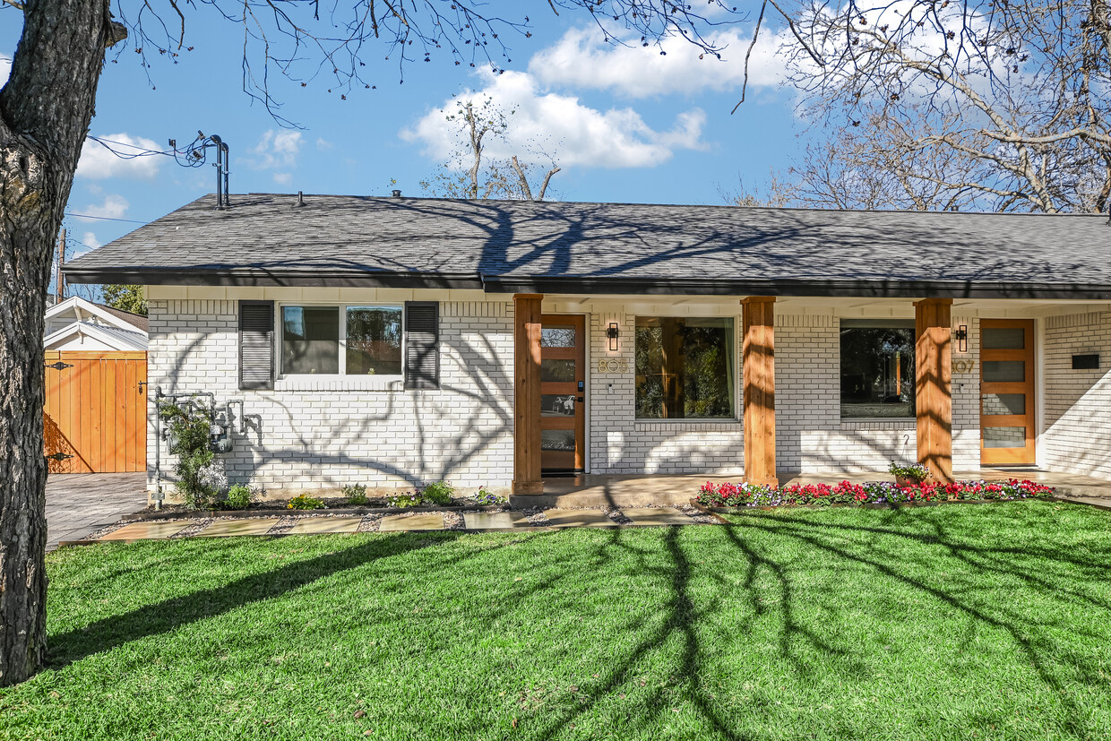 Foto principal - 807 E 13th St