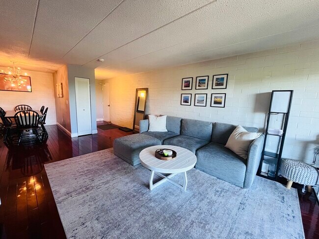 Foto del edificio - 165 Quincy Shore Dr