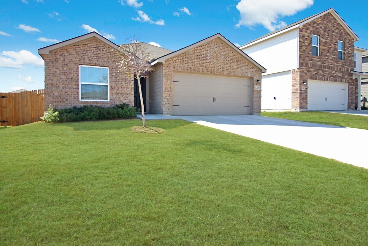 3 Bed/ 2 Bath in Stonebridge Crossing House Rental in Jarrell, TX