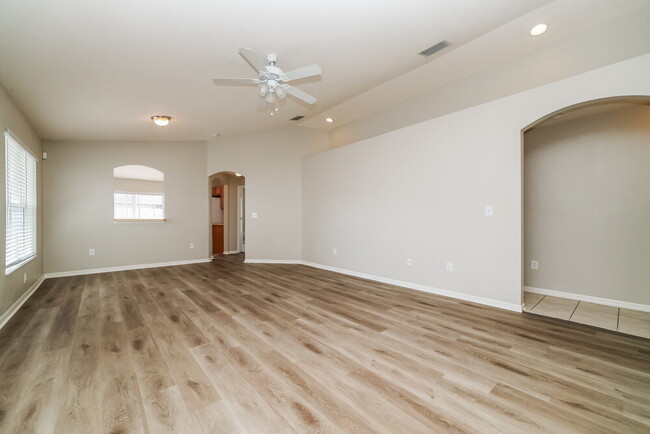 Building Photo - 12749 Evington Point Dr