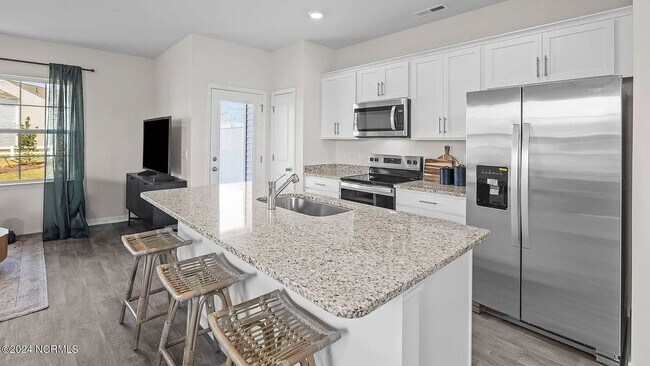 Foto del edificio - 3405 Sedge Dr