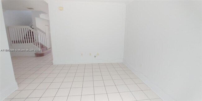 Foto del edificio - 1528 SE 24th Ct