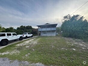 Building Photo - 4939 Medoras Ave