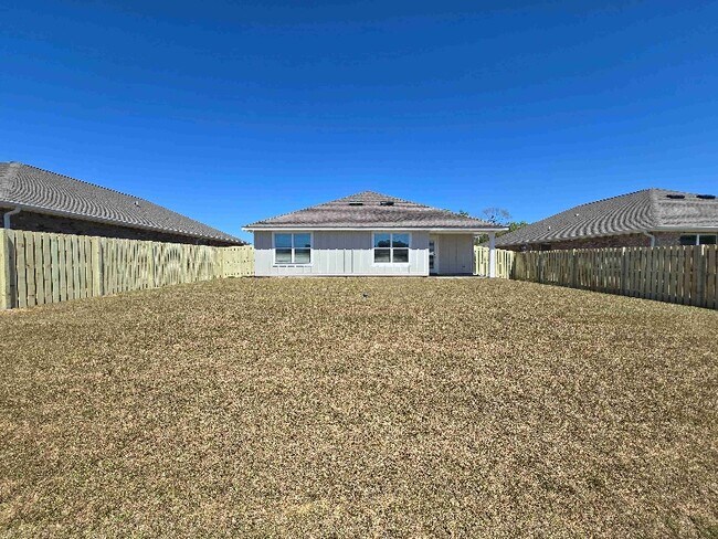 Building Photo - 1116 Hayward Lp