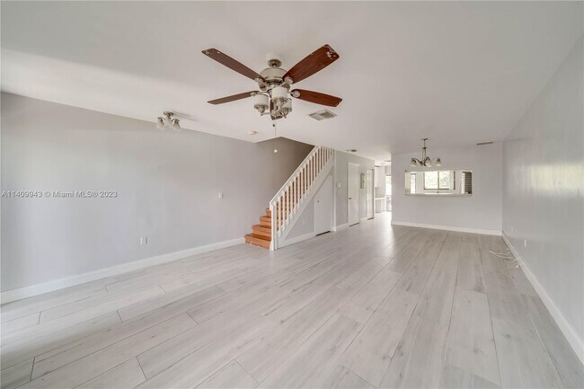 Building Photo - 4932 S University Dr