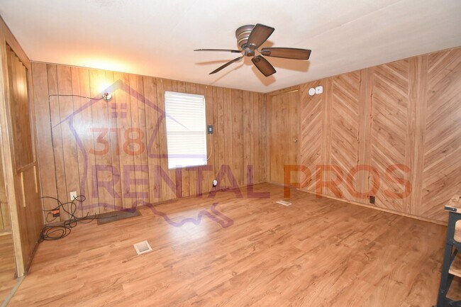 Foto del edificio - 2 Bed 1 Bath Mobile Home!