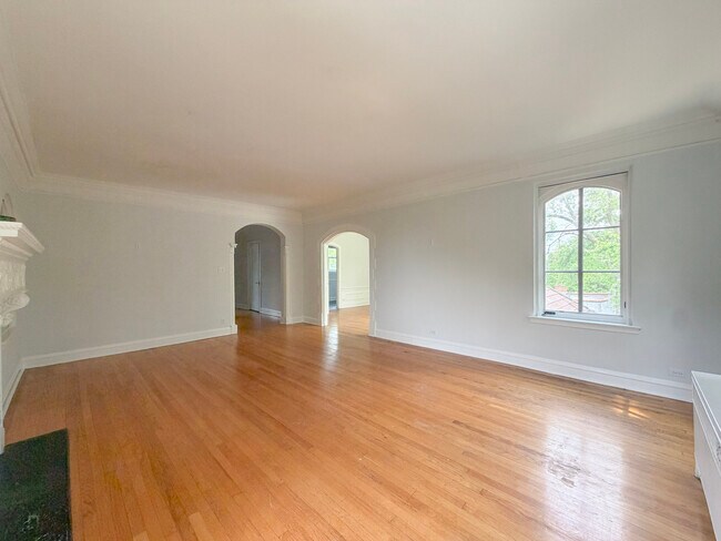 Foto del edificio - 2712 W Logan Blvd