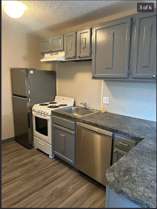 Foto del edificio - 136 School St