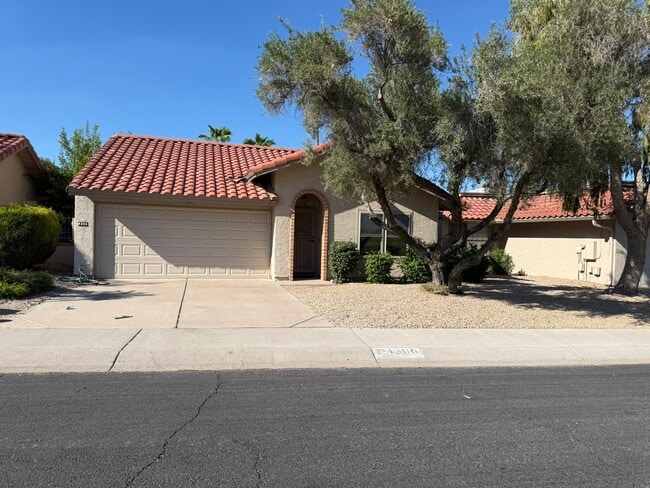 Building Photo - 4306 E Sandia St
