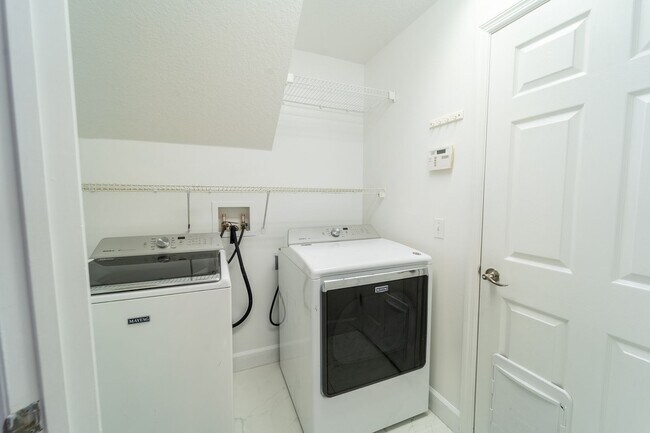 Building Photo - 129 Bella Rosa Cir