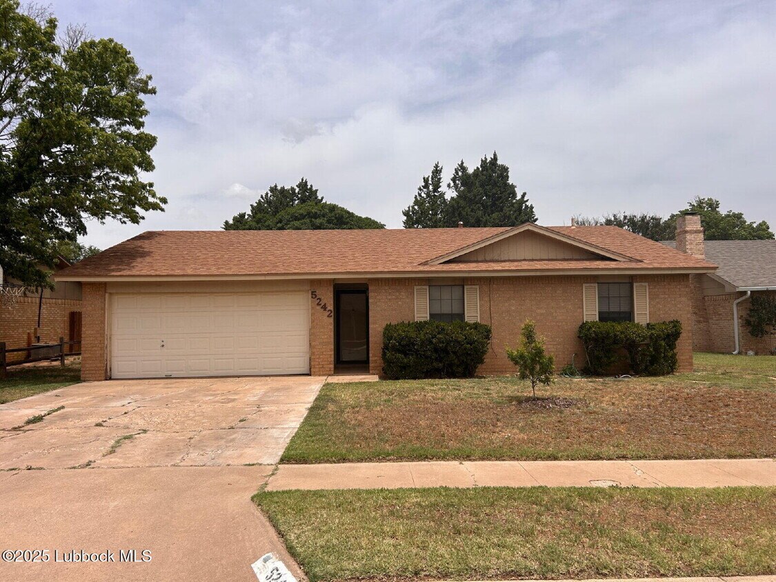 Foto principal - 5242 95th St