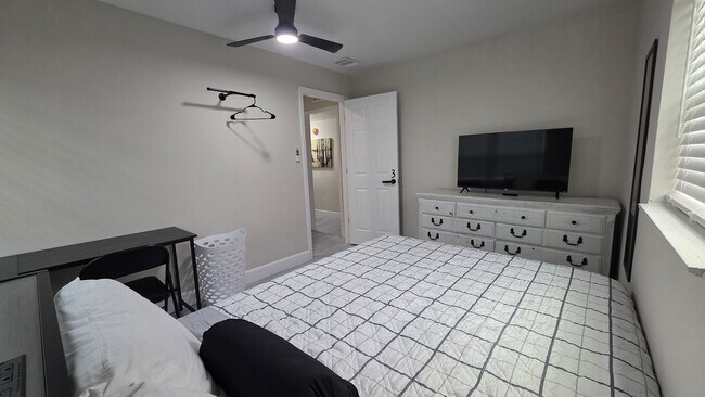 Foto del edificio - 3624 Westwood Rd