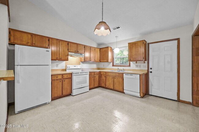 Foto del edificio - 204 Corey Ct