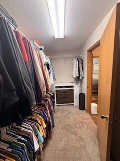 ARMARIO PRINCIPAL - 2202 Pinehurst Dr