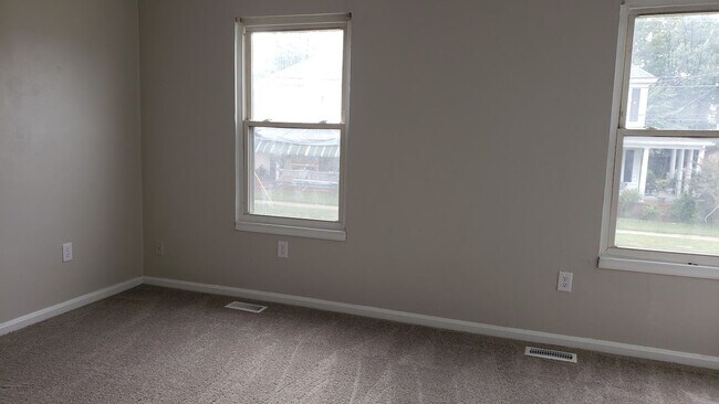 Foto del edificio - Renovation complete!