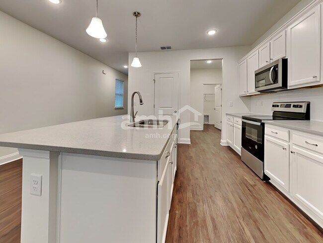 Building Photo - 579 Onate Cir