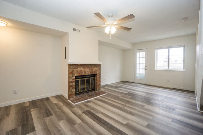 Building Photo - 4901 Garrison St