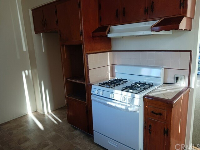 Foto del edificio - 6334 Cedar St