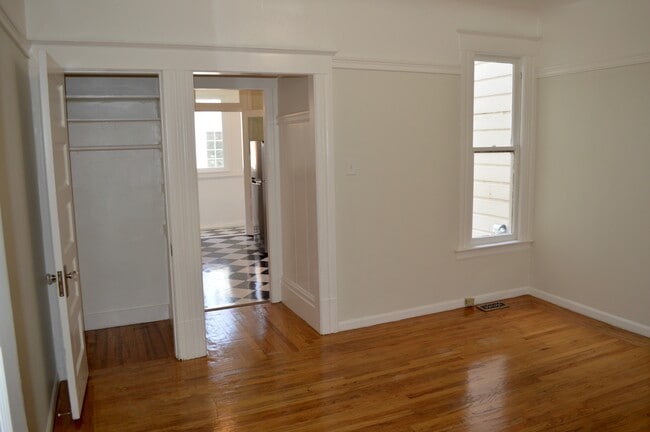 Building Photo - 39A Pearl Street-