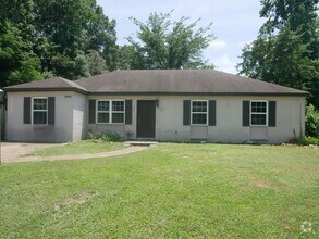 Building Photo - 2011 Coral Hills Dr