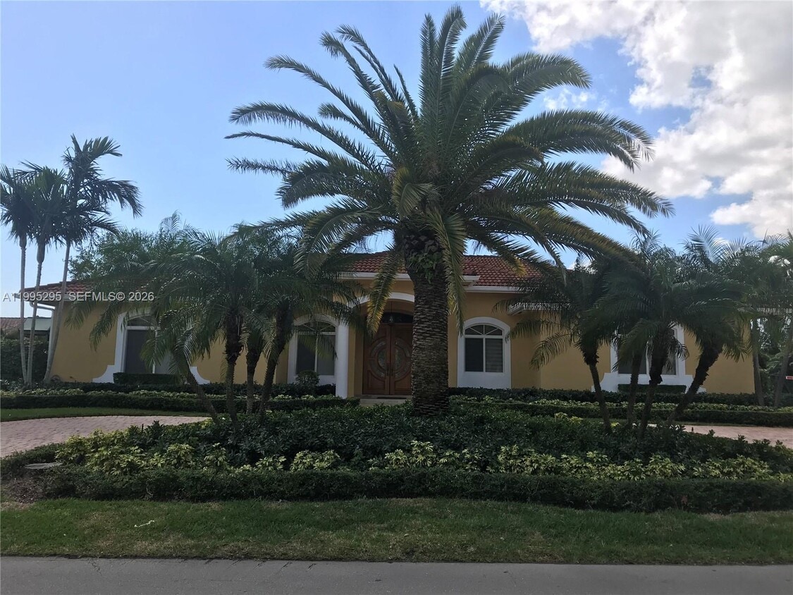Photo - 8750 Southwest 164th Street Apt #O, Miami , FL 33157 - 4 BR 3 BA single-family home