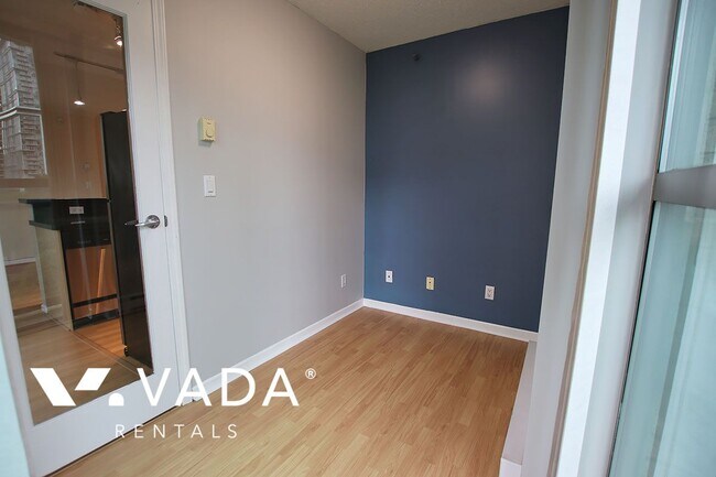 Building Photo - Savoy 1 Bedroom Apartment For Rent 1003-92...