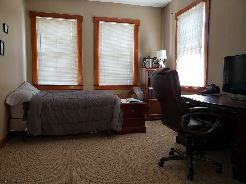 232 3rd Ave, Garwood, NJ 07027 Room for Rent in Garwood, NJ