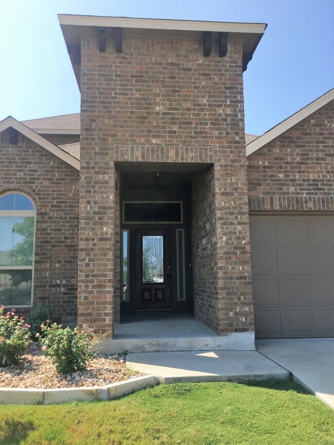Foto del edificio - Magnolia Creek 4-Bedroom Home in Highly Sought After Leander ISD