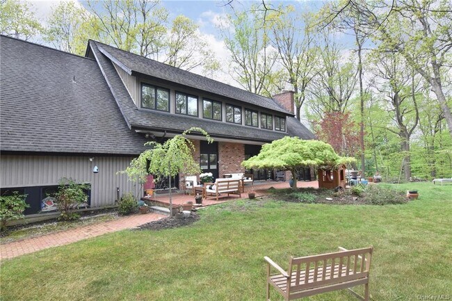 Building Photo - 57 Havemeyer Rd