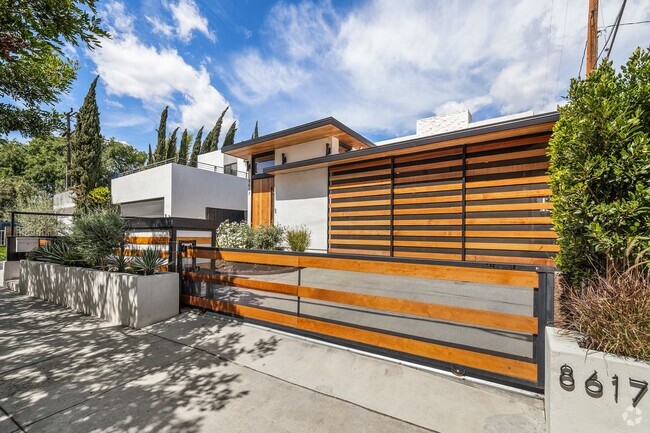 Building Photo - 8617 Higuera St