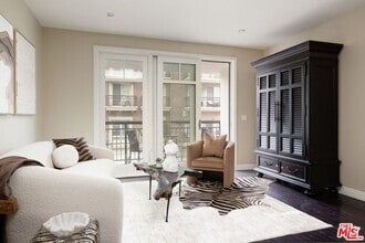 Building Photo - 317 Caruso Ave