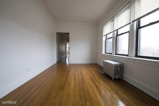 Foto del edificio - 7914 S Hermitage Ave