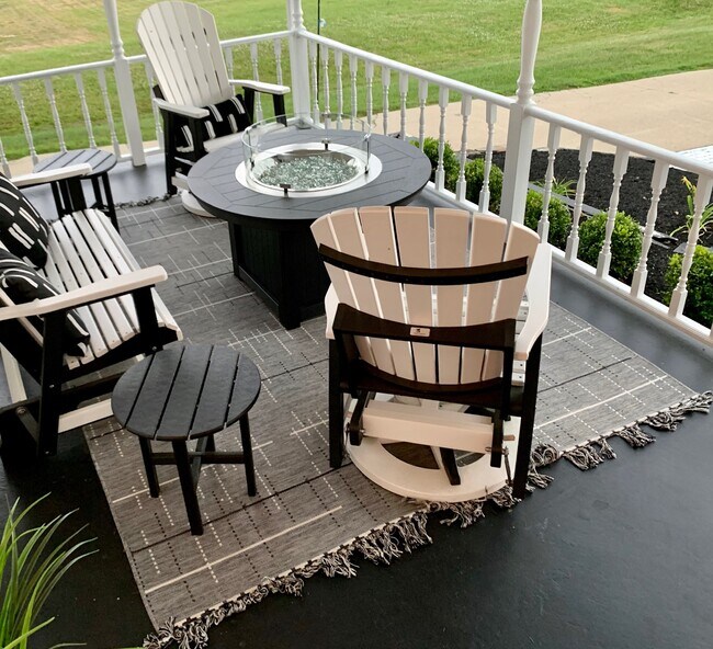 Building Photo - 8454 High St NE