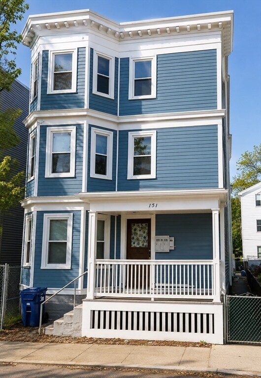 Building Photo - 151 Boston St