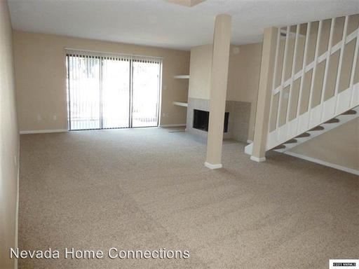 Building Photo - 2714 Eastshore Pl