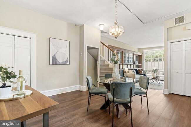 Foto del edificio - 858 S Front St