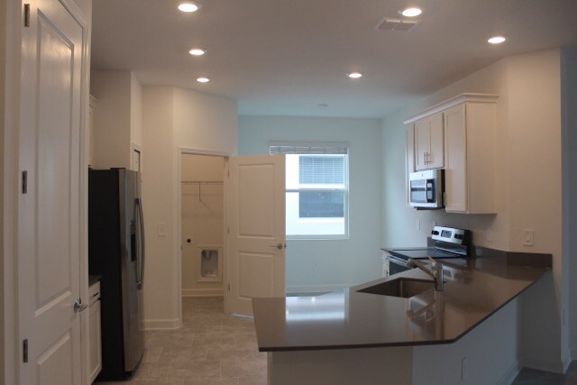Building Photo - 127 Aces High Ln