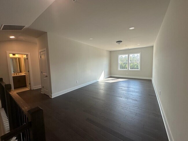 Foto del edificio - 1233 Willowcrest Way