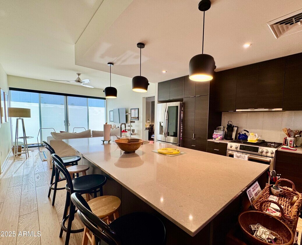 Foto principal - 2300 E Campbell Ave